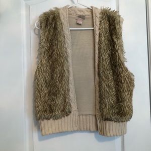 Faux fur vest Size M